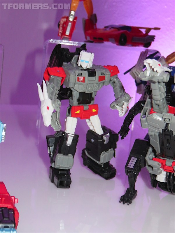 NYCC 2016   First Look At Sixshot, Broadside, Sky Shadow, Perceptor, And More Transformers  (78 of 137)